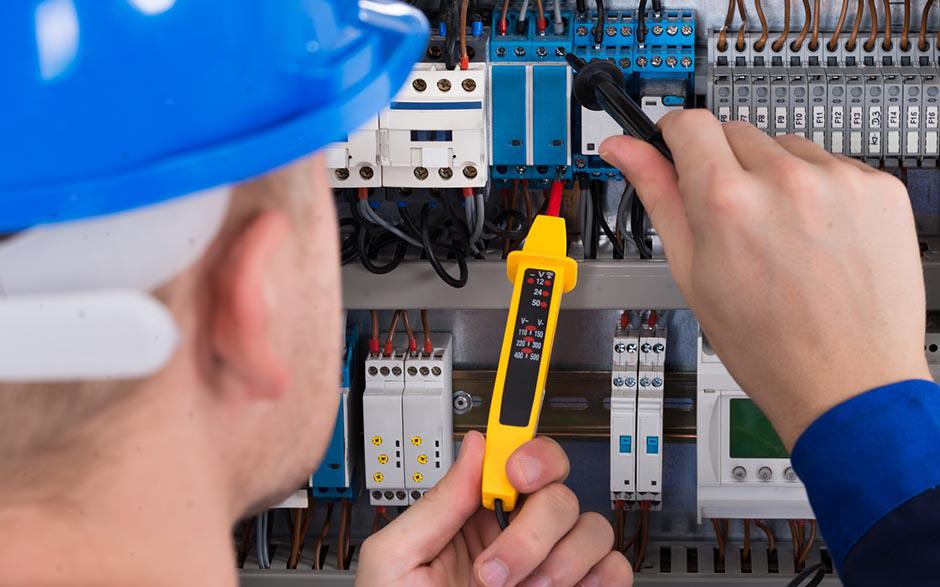 cherche électricien pas cher Paris 20